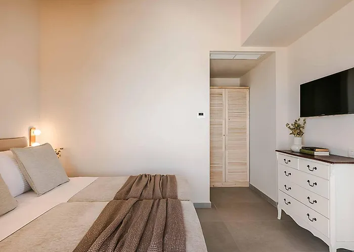 Marianthi Villa Plateies